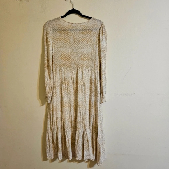 Calista Patterned Dress - Picture 2 of 8